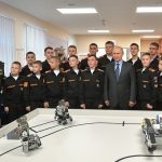 В суворовском училище подтвердили, что показывали Путину южнокорейских роботов