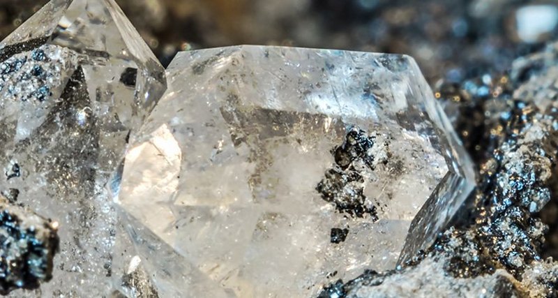 Глубинные алмазы доказали существование древнего хранилища магмы