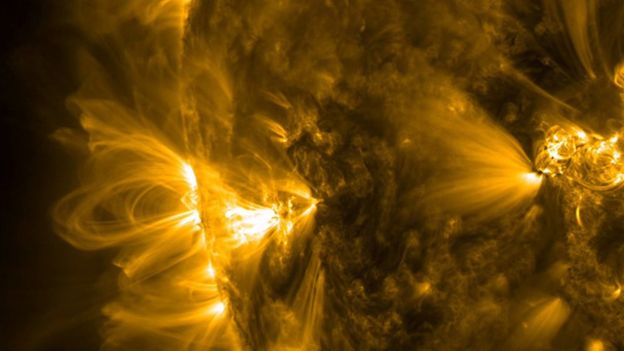 Примерно так выглядит Солнце на самом деле. Фото: NASA
