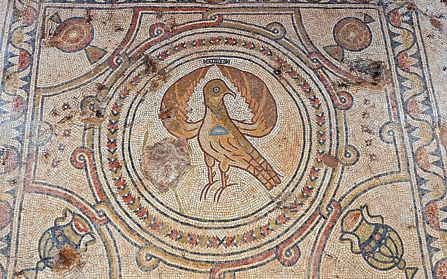 Орел, символ Византийской империи. Фото: управление древностей Израиля